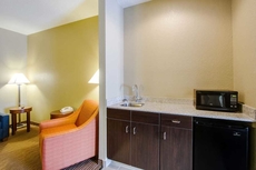 Comfort Inn & Suites Bellevue - Omaha Offutt AFB