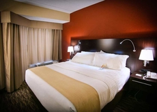 Holiday Inn Hotel & Suites La Crosse, an IHG Hotel