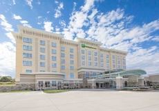 Holiday Inn Hotel & Suites Davenport, an IHG Hotel