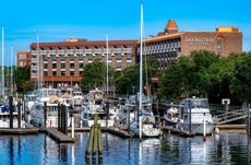 DoubleTree by Hilton New Bern Riverfront