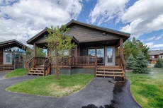 Explorer Cabins At Yellowstone