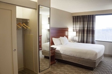 DoubleTree by Hilton Hotel Kansas City - Overland Park