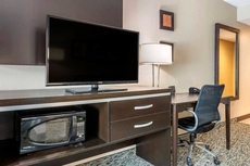 Comfort Suites Fort Lauderdale Airport South & Cruise Port