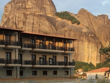 Grand Meteora Hotel