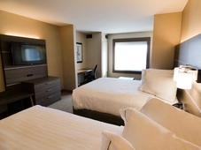 Holiday Inn Express & Suites Plymouth - Ann Arbor Area, an IHG Hotel