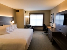 Holiday Inn Express & Suites Plymouth - Ann Arbor Area, an IHG Hotel