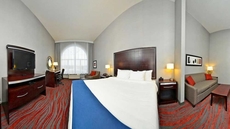 Holiday Inn Express & Suites Utica, an IHG Hotel