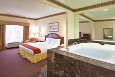 Holiday Inn Express Toledo-Oregon, an IHG Hotel