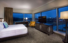 Cambria hotel & suites