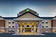 Holiday Inn Express & Suites Cedar Rapids-I-380 @ 33rd Ave