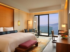 Crowne Plaza Huangshan Taiping Lake