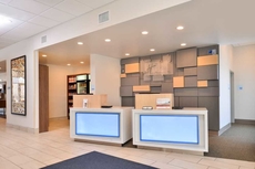 Holiday Inn Express & Suites Southgate - Detroit Area, an IHG Hotel