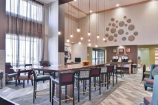 Hampton Inn & Suites AltoonaDes Moines