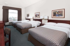 Super 8 by Wyndham High River AB