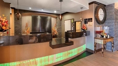 Best Western Plus Emerald Inn & Suites