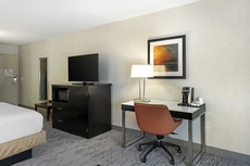 Holiday Inn Express Colton-Riverside North, an IHG Hotel