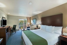 Oxford Suites Yakima