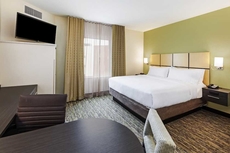 Candlewood Suites Lenexa - Overland Park Area, an IHG Hotel