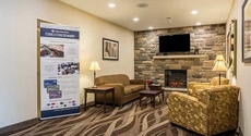 Cobblestone Hotel & Suites - Erie