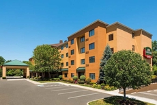 Courtyard By Marriott Danbury