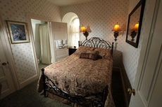 Greystone Manor Inn B&B