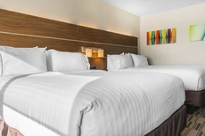 Holiday Inn Express & Suites Clarion, an IHG Hotel