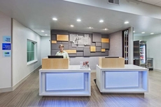 Holiday Inn Express & Suites Coffeyville, an IHG Hotel