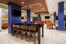 Holiday Inn Express & Suites Lexington Park-California, an IHG Hotel