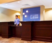 Holiday Inn Express & Suites Waukegan, an IHG Hotel