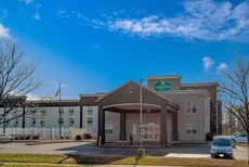 La Quinta Inn & Suites by Wyndham Lexington Park  Patuxent