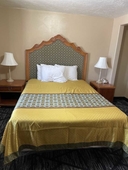 Riverton Inn & Suites