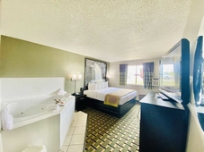 Super 8 by Wyndham Wyoming/Grand Rapids Area