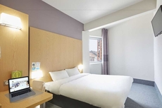 B&B HOTEL Lille Roubaix Campus Gare