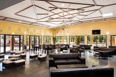 SOWELL Family Les Amandiers