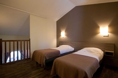 SOWELL Family Les Amandiers