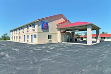 Motel 6 Gilman, IL