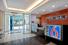 Motel 6 Gilroy, CA