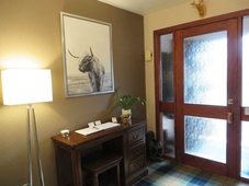 Eriskay Guest House and Aviemore Glamping