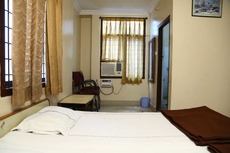 Sri Sai Krishna Deluxe Lodge