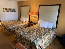 Brentwood Inn & Suites