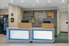 Holiday Inn Express & Suites Lenexa - Overland Park Area, an IHG Hotel