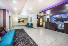 La Quinta Inn & Suites by Wyndham Fairborn WrightPatterson