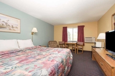 Super 8 by Wyndham Fergus Falls