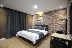 Brown Dot Hotel Jinhae