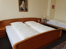 City Hotel Garni