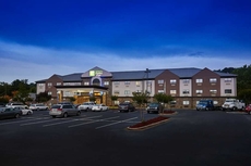 Holiday Inn Express & Suites Birmingham South - Pelham, an IHG Hotel