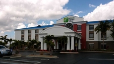 Holiday Inn Express Hotel & Suites Lake Okeechobee, an IHG Hotel