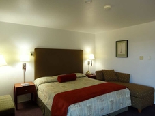 Maple Inn & Suites