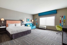 Hampton Inn & Suites Chicago Waukegan