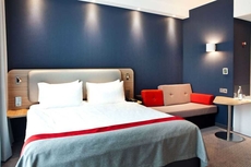 Holiday Inn Express Frankfurt Airport-Raunheim, an IHG Hotel